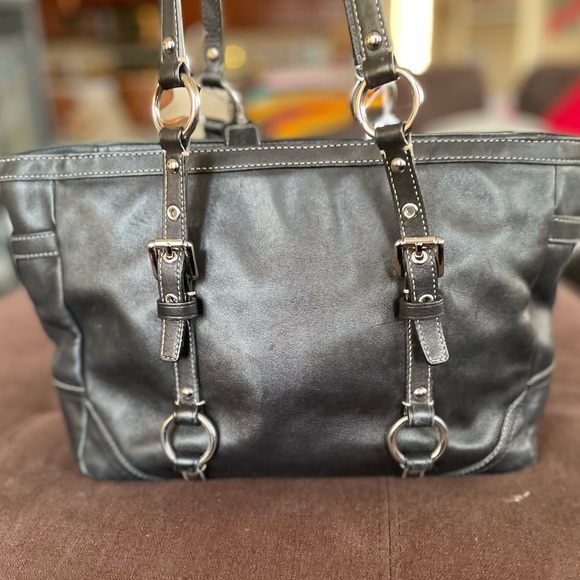 Like NEW Coach East West Gallery Tote - Picture 6 of 16